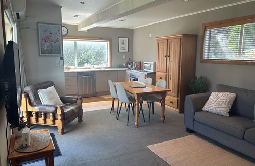 Wellington Casa | Cosy flat with sea views