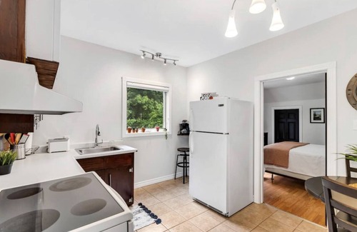 Shediac Apartamento | Cosy full apartment located downtown Shediac NB