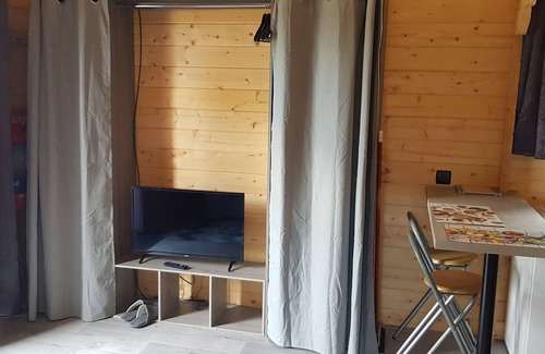 Calorguen Chalet De Esquí | Cosy, fully-equipped wooden chalet