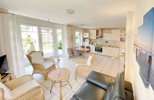 Timmendorf Apartamento | Cosy holiday apartment with terrace and garden