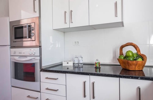 Alcala Casa | Acogedora casa de vacaciones "Casa Sabina" en Alcalá con terraza, acceso al mar y jardín