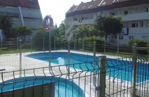 Santiuste Casa | Acogedora casa de vacaciones en Santiuste con piscina compartida