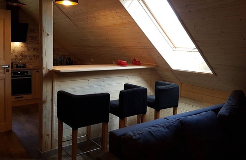 gmina Osiek Casa | Acogedora casa de vacaciones en Skrzynia con terraza