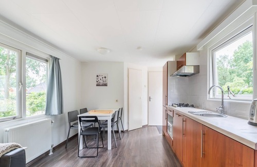 Linde Casa | Acogedora casa de vacaciones cerca con jardín