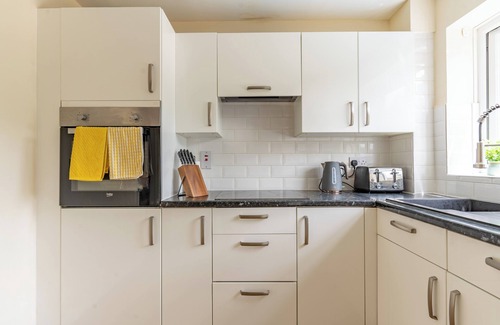 London Borough of Ealing Casa | Cosy Home For Leisure/Relocation/Contractors
