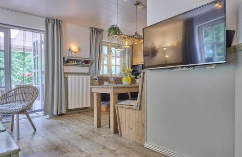 Reutum Casa | Cosy home with bubble bath and outdoor fireplace