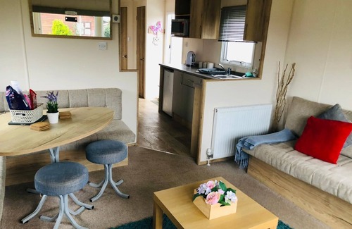 Dogdyke Chalet De Esquí | Cosy hottub caravan Retreat in Lincolnshire