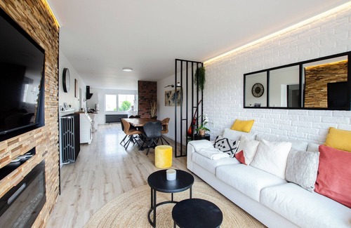 Jouy-aux-Arches Casa | "Cosy House" 5 bedrooms. Pets allowed