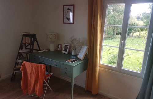 Bonneville-la-Louvet Casa | Cosy house in Normandy. Fireplace and large garden, near Villages and Beaches.