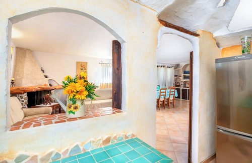 Cannigione Casa | Acogedora casa en Cannigione con terraza y vistas a la montaña