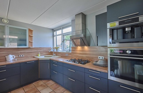 Ooltgensplaat Casa | Cosy house with 2 bathrooms and lounge veranda