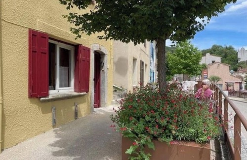 Axat Casa | Cosy house with roof terrace and stunning views