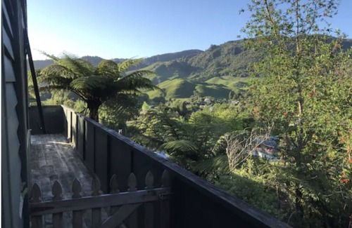 Lake Okareka Casa | Cosy Lake Bach