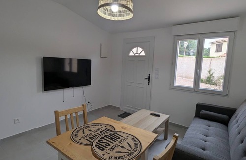 Rognac Cama Y Desayuno | Cosy little apartment in Provence, ideal for a long romantic weekend.