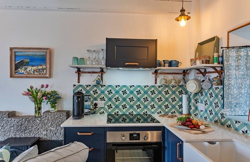 Mousehole Cabaña | Cosy Mousehole Cottage with Sea Views