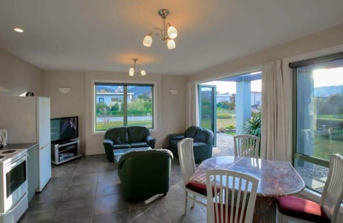 Albert Town Apartamento | Cosy on Kingston Summ