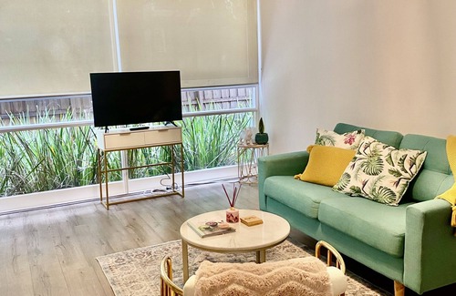 St. Kilda East Apartamento | Cosy one bedroom apartment in Windsor in a quiet street. Pet friendly
