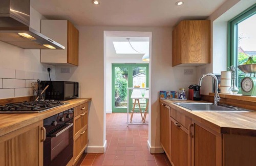 Reading Casa | Cosy Reading Home - Superfast WiFi, Private Garden