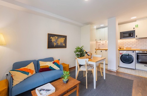 Fundao Apartamento | Cosy Remodeled apartment in the City center.