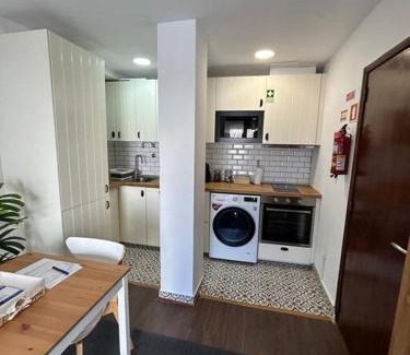 Fundao Apartamento | Cosy Remodeled apartment in the City center