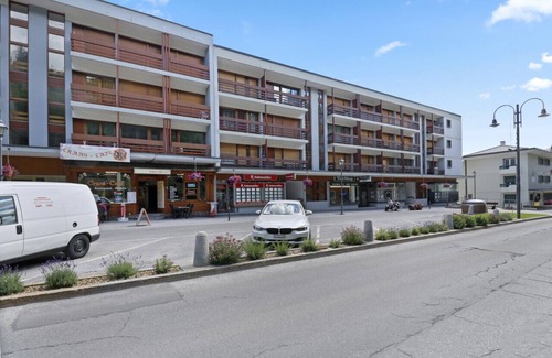 Noes Apartamento | Cosy, renovated apartment in the heart of the resort