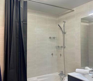 Neudorf Est Apartamento | Cosy-Rent Appartement de standingparking Neudorf