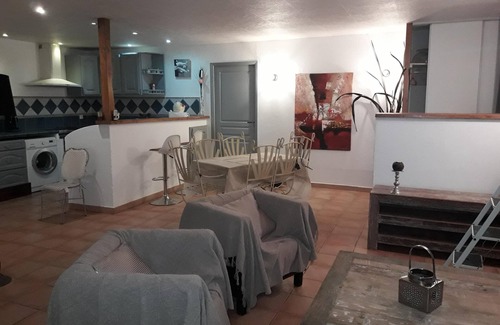 Maillane Cabaña | Alquiler acogedor a los pies de los Alpilles