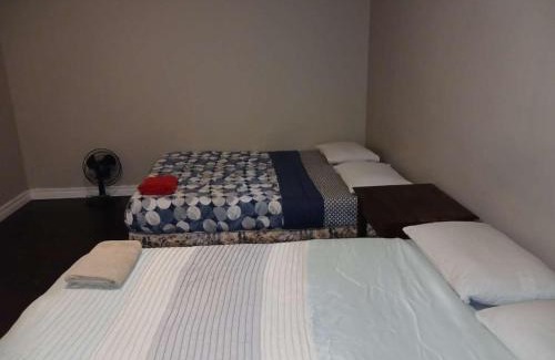 Rosemount Casa | Cosy Romantic and Cost Effective Stay in Kitchener