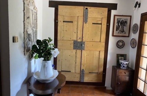 San Pietro di Feletto Apartamento | Romantic Sandstone Apartment Prosecco Hills