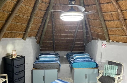 Port Shepstone Apartamento | Cosy Rustic Little Cottage
