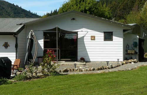 Linkwater Apartamento | Cosy, self contained boutique studio.