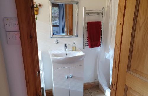Ballina Casa | Cosy self contained cottage with stunning views