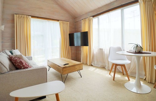 Red Beach Apartamento | Cosy Studio 3 Mins Drive To Beach