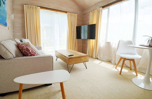 Red Beach Apartamento | Cosy Studio 3 Mins Drive To Beach