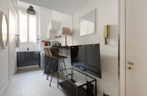 Porta Nuova Apartamento | Cosy Studio Apt in the Heart of Milan!