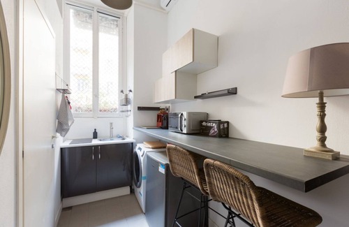 Porta Nuova Apartamento | Cosy Studio Apt in the Heart of Milan!