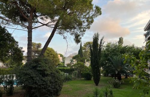 Hopitaux-Facultes Apartamento | Cosy T3 - Jardin - Parking - Piscine