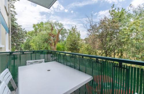 Hopitaux-Facultes Apartamento | Cosy T3 - Jardin - Parking - Piscine