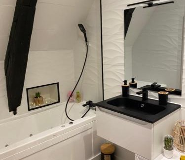 Poitiers Apartamento | Cosy & Tendance Spa