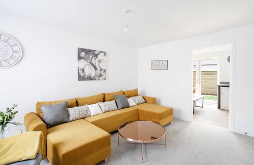 Severn Beach Casa | Cosy Three Bedroom House Bristol