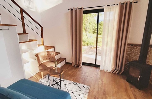 Lavelanet Cabaña | Cosy Tiny House Éco Responsable + SPA Dans les Montagne des Pyrénées, Ariège