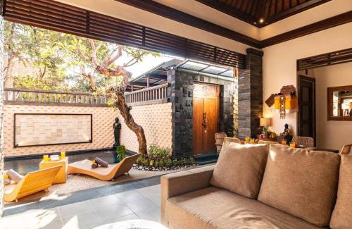Kerobokan Villa | Cosy Traditional and Fresh 2 BD Sunterrace Villa with Pvt Pool