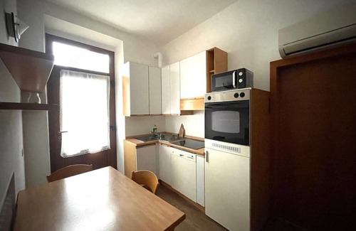 Nova Milanese Apartamento | Cosy two-room apartment 14 km from Milan (COZY CORNER)