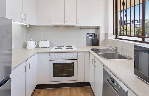 New Farm Apartamento | Cosy Unit with Parking near New Farm Park & River