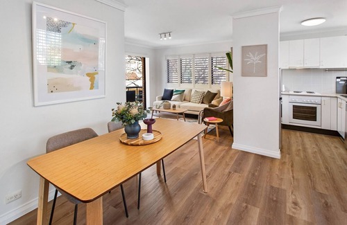 New Farm Apartamento | Cosy Unit with Parking near New Farm Park & River
