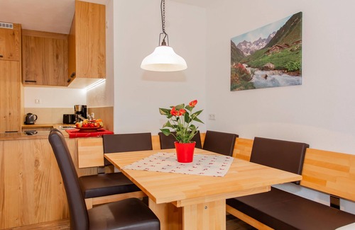 Lofer Apartamento | Cosy vacation home with lift, near ski lift