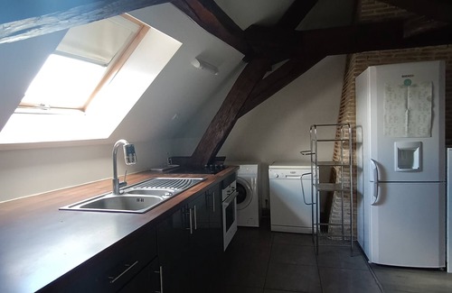 Mirebeau-sur-Beze Apartamento | Cosy, very quiet apartment