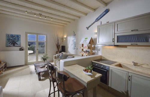 Ornos Casa | Acogedora villa cerca de la playa.