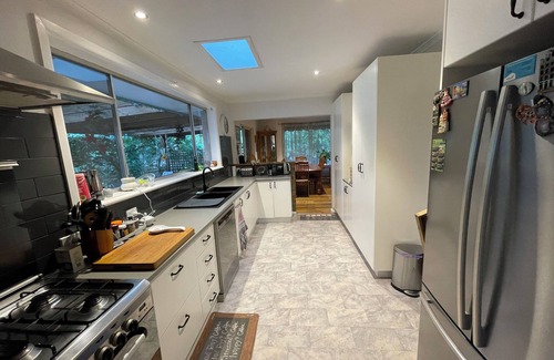 East Warburton Casa | Cosy Yarra valley home, close to everything Warburton has to offer!