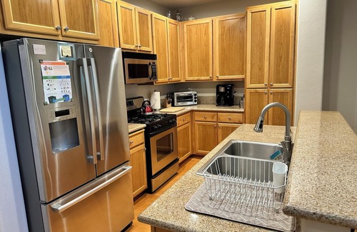 Rohnert Park Condominio | Cotati Station condo with Garage and A/C